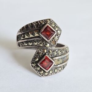 925 Sterling Silver  Marcasite ring with Garnets Stones